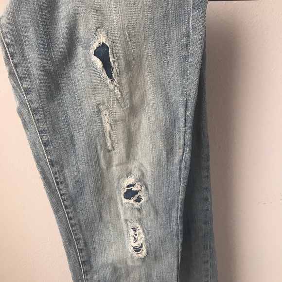 distressed jeans - Picture 2 of 4